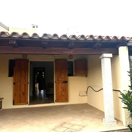 Fst-cinz01 Chalet San Teodoro (Sardinia)